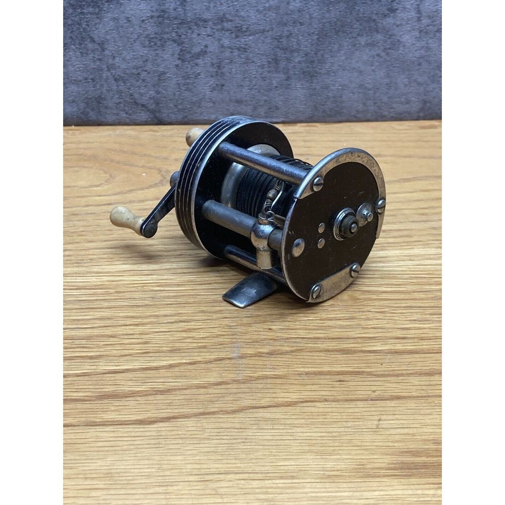 Vintage Langley Streamlite Model 310 KC Bait Casting Level Wind‎ Fishing Reel